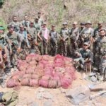 पारसनाथ पहाड़ी क्षेत्र में सुरक्षा बलों की बड़ी कार्रवाई, 62 बंडल कॉर्डेक्स वायर बरामद…