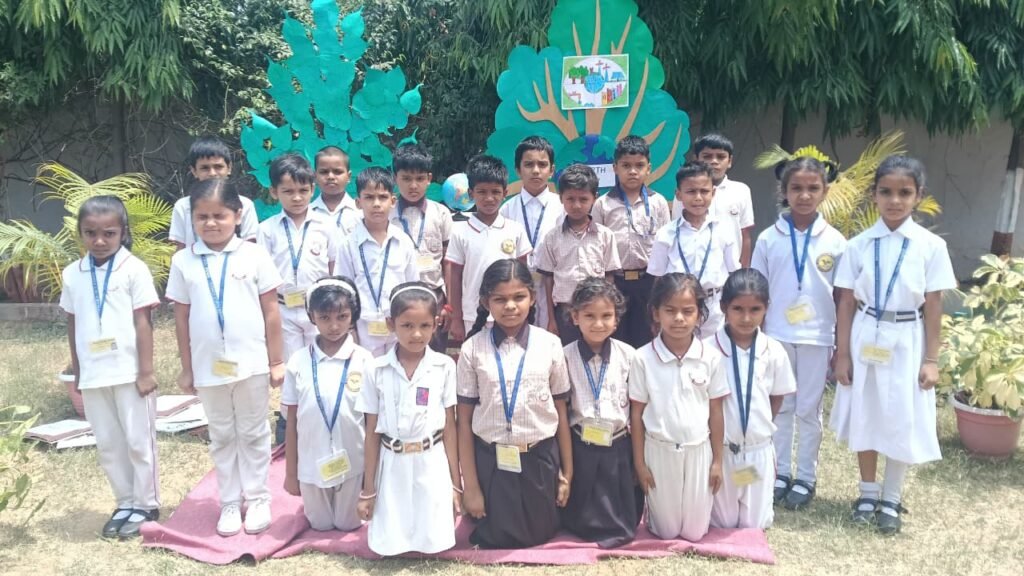 सृजन पब्लिक स्कूल में पृथ्वी दिवस उत्साह, ऊर्जा और पर्यावरण चेतना के साथ संपन्न…