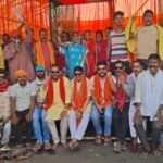 केंदुआडीह सड़क भूधंसान पर बढ़ा आक्रोशविधायक राज सिन्हा ग्रामीणों संग अनिश्चितकालीन धरने पर बैठे…