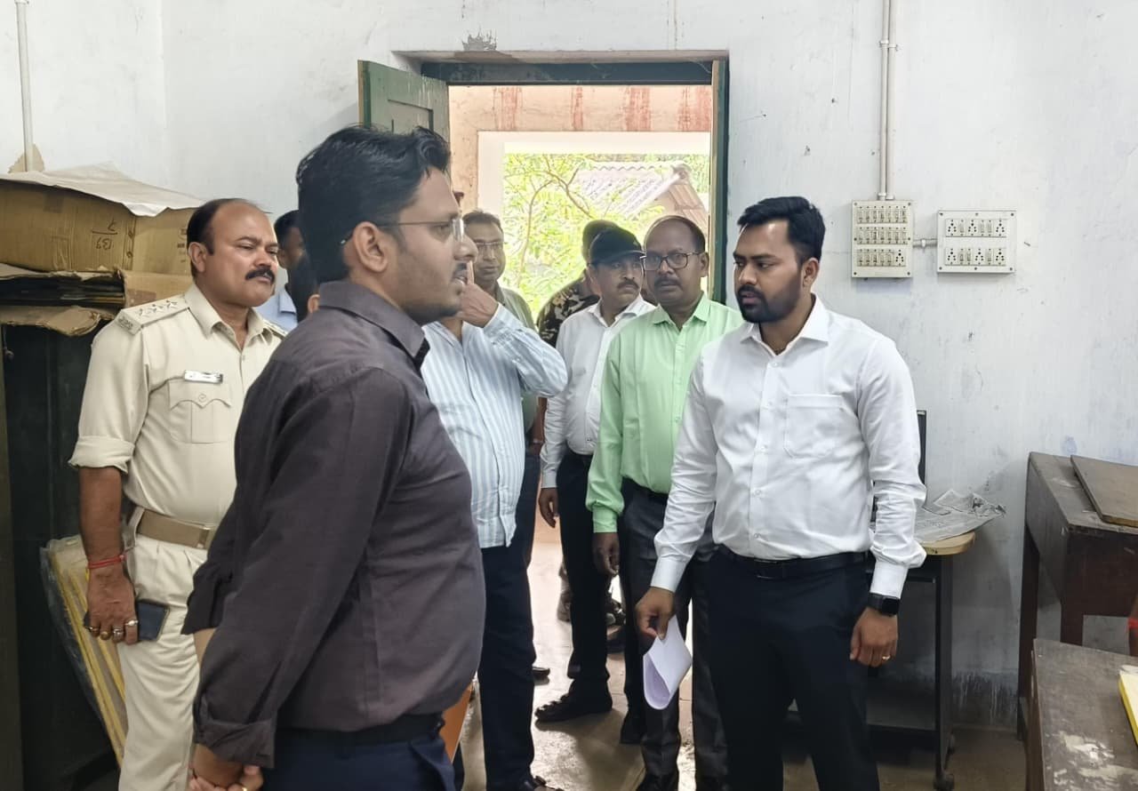 उप विकास आयुक्त ने होमगार्ड अभ्यार्थियों की तकनिकी दक्षता परीक्षा की तैयारियों का लिया जायजा…