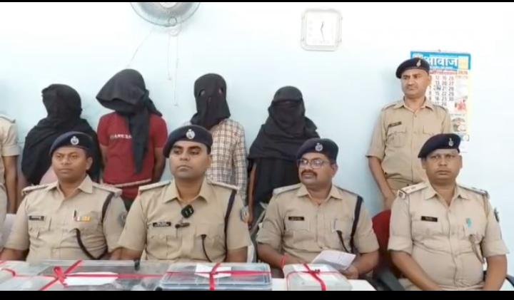 धनबाद में गला रेतकर युवक की हत्या का खुलासा, चार आरोपी गिरफ्तार…