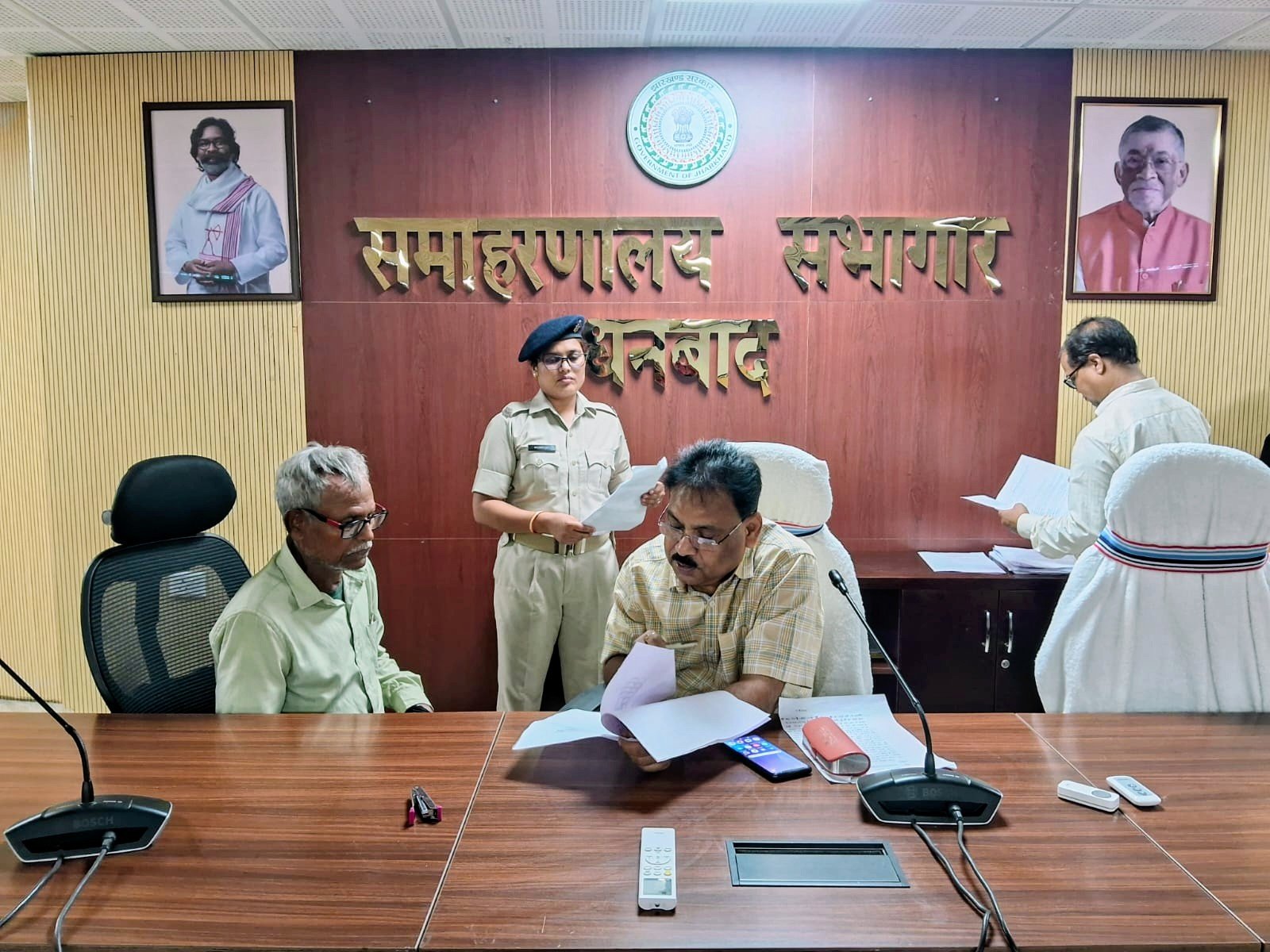 जनता दरबार में सुनी गई आमजनों की समस्याएं….