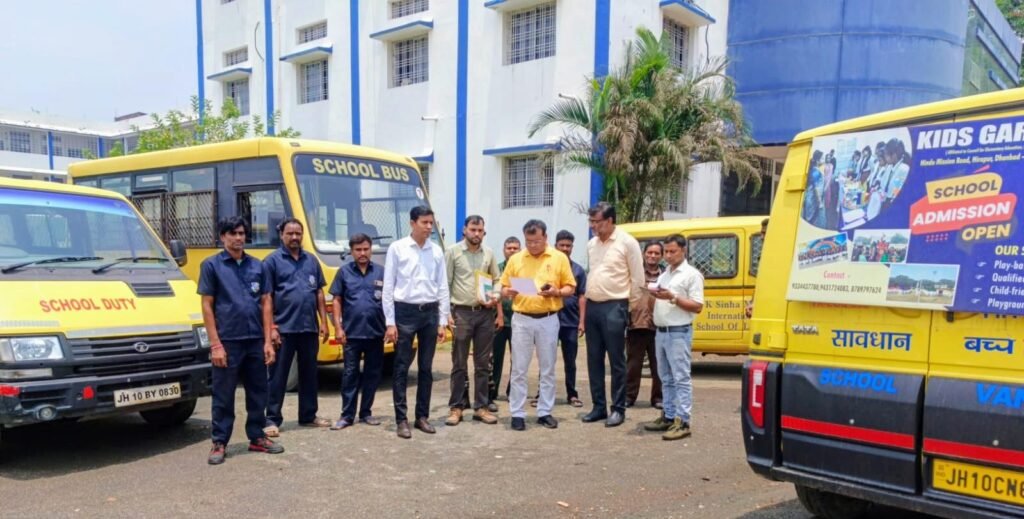 स्कूलों में की गई वाहनों की जाँच..91 हजार 650 रुपये का किया जुर्माना…
