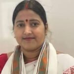 री-एडमिशन शुल्क, बिजली-पानी व ट्रैफिक व्यवस्था समेत विभिन्न समस्याओं पर झरिया विधायक रागिनी सिंह ने उपायुक्त से की मुलाक़ात