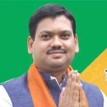 “हर घर जल” की दिशा में बड़ा कदम: कनेक्शन शुल्क में कटौती से बढ़ेगी पहुंच — महापौर संजीव सिंह…
