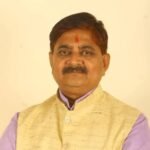 बीजेपी विधायक सह पार्टी सचेतक राज सिन्हा ने झामुमो के “गैस सिलिंडर धरना” को बताया राजनीतिक नौटंकी ..पूछा 450 रुपया के सिलिंडर देने के वादे का क्या हुआ..?