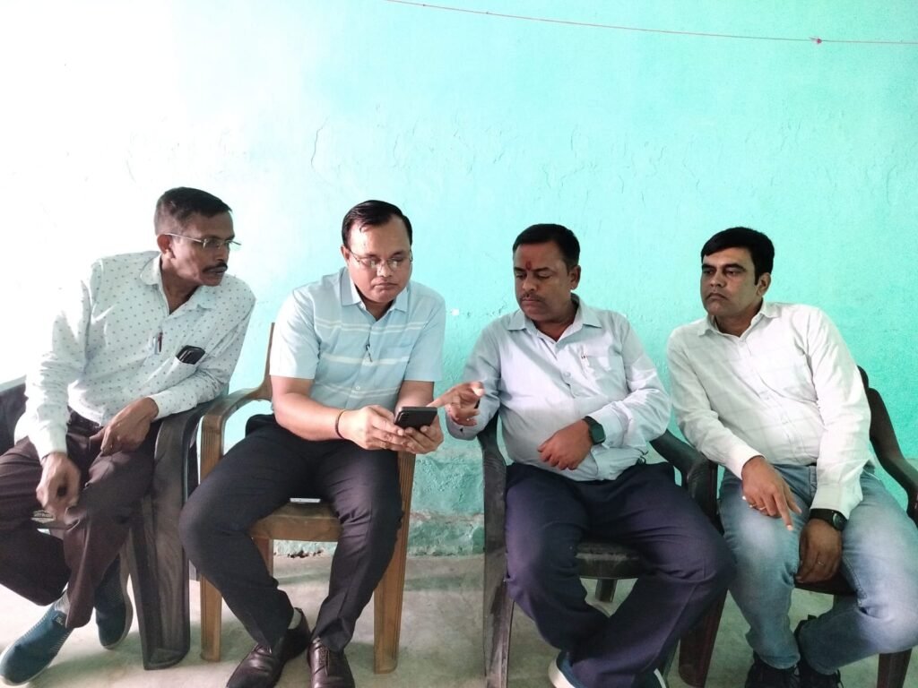 झारखंड में ‘स्व-जनगणना’ (Self-Enumeration) का आगाज: पूर्वी टुंडी में अंचल अधिकारी सह चार्ज पदाधिकारी ने खुद की जनगणना कर किया शुभारंभ…
