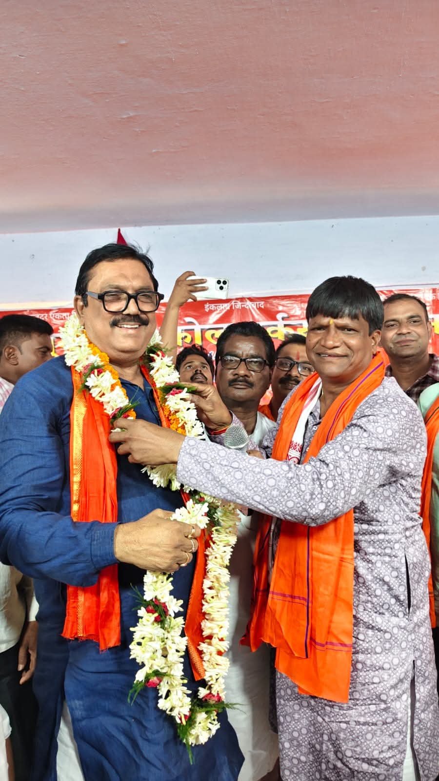 सांसद ढुल्लू के करीब आएं अशोक मंडल..एटक यूनियन में हुए शामिल..