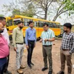 डीएवी स्कूल के वाहनों पर किया एक लाख रुपए का जुर्माना…