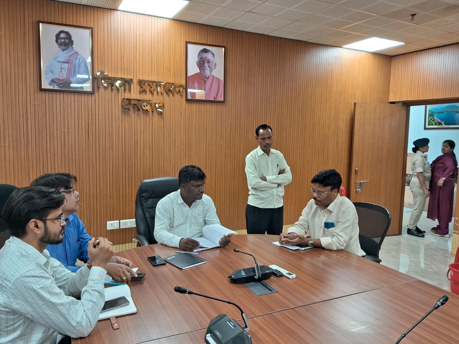सामाजिक सुरक्षा के सहायक निदेशक ने सुनी जनता की समस्याएं…