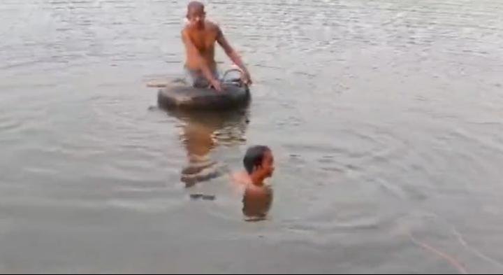 तोपचांची झील में दर्दनाक हादसा, दोस्त को बचाने कूदा युवक भी डूबा — दोनों की मौत…