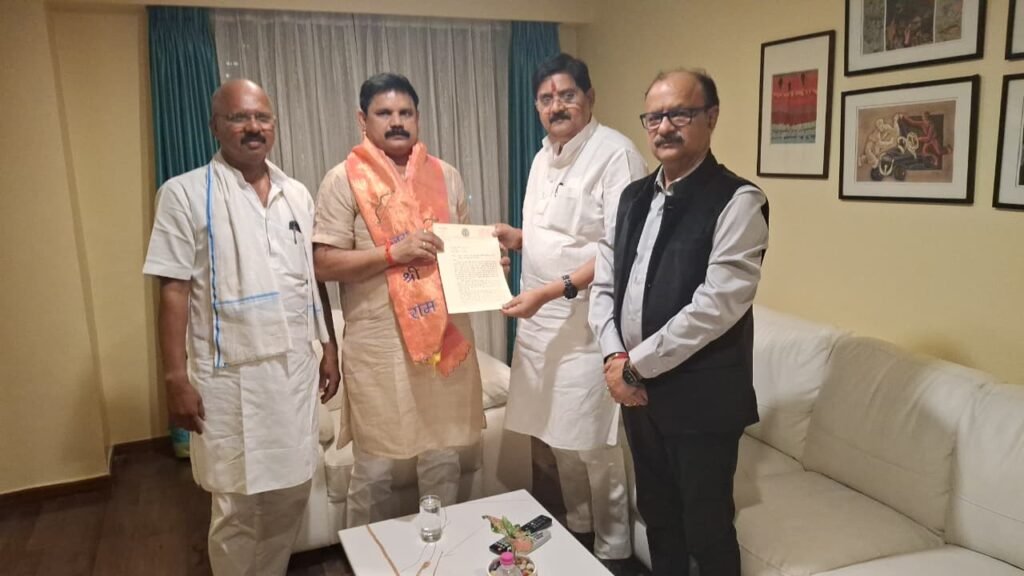लगभग एक माह से बंद धनबाद–बोकारो मुख्य सड़क को अविलंब चालू कराने हेतु विधायक राज सिन्हा ने केंद्रीय कोयला राज्य मंत्री को सौंपा मांग पत्र…