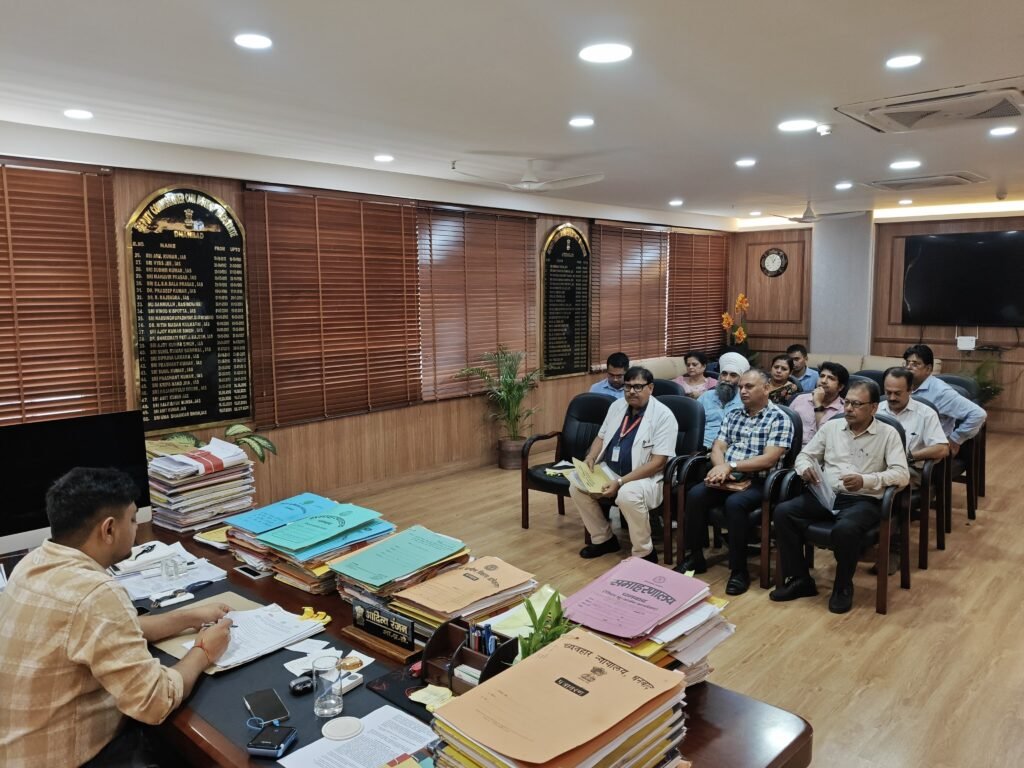 धनबाद जिला कांग्रेस कमिटी प्रतिनिधिमंडल ने डीसी और एसएसपी से की मुलाकात, सीओ पर कार्रवाई की मांग…