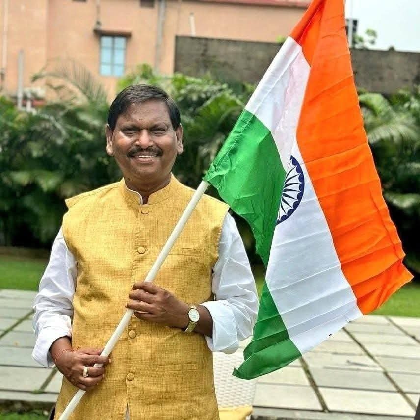 Arjun Munda का बड़ा आरोप: “चाईबासा प्रशासन ने सामान्य शिष्टाचार तक नहीं निभाया”, झारखंड ब्यूरोक्रेसी पर उठाए सवाल…
