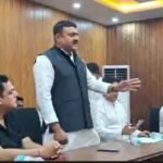 कांग्रेस का जिलाध्यक्ष भाजपा का स्लीपर सेल : वैभव सिन्हा…