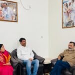 देवघर में सांसद निशिकांत दुबे से मिले मेयर संजीव सिंह एवं विधायक रागिनी सिंह…