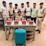 धनबाद स्टेशन पर आरपीएफ ने तीन शराब तस्करों के साथ किया 24 लीटर बीयर जब्त…