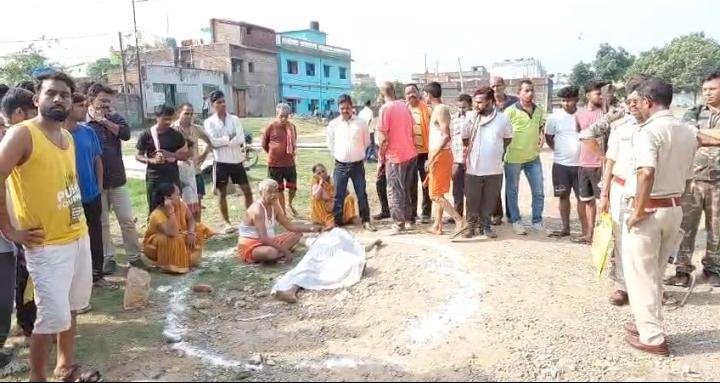 42 वर्षीय व्यक्ति शव बरामद परिजनों ने हत्या का लगाया आरोप…