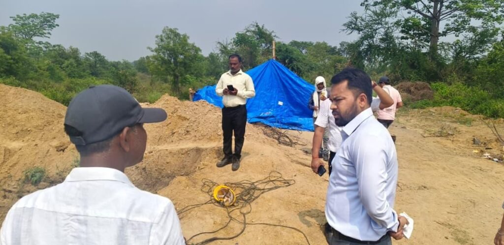 उप विकास आयुक्त ने बाघमारा में विकास कार्यों का लिया जायजा…