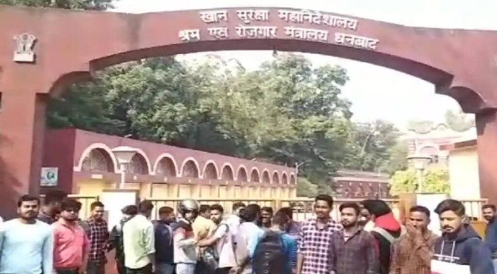 डीजीएमएस में बड़े पैमाने पर अधिकारियों का तबादला, धनबाद को मिले नए डीडीजी मंदेकर…