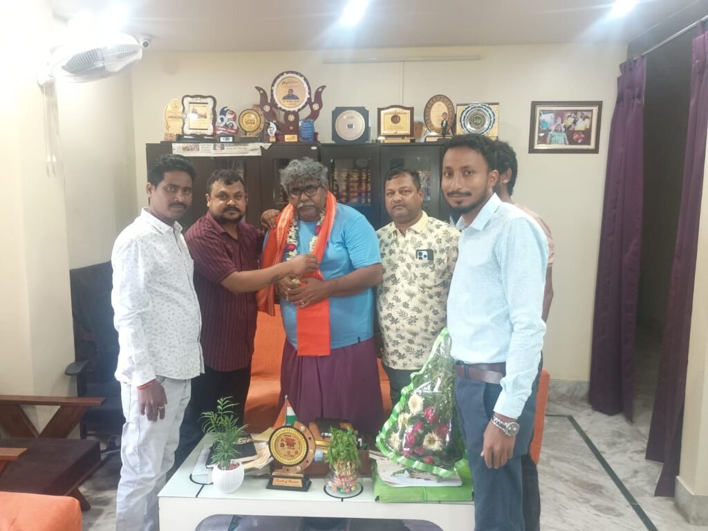 CMPDI कर्मचारियों की समस्याओं और विकास कार्यों को लेकर BJP विधायक जितेंद्र तिवारी से मिले BMS पदाधिकारी…