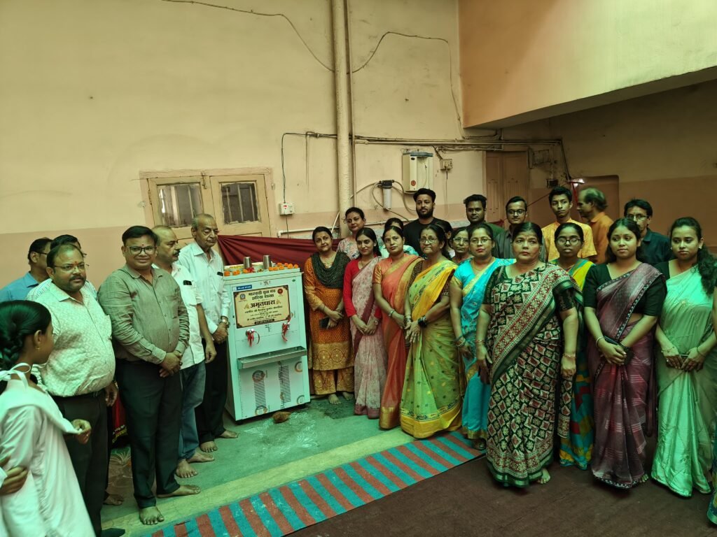 मारवाड़ी युवा मंच, झरिया शाखा द्वारा “अमृतधारा” शीतल पेय जल संयंत्र का लोकार्पण…