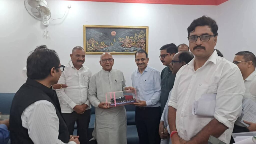 TATANAGAR :सरयू राय की लड़ाई रंग लाई,रेल जीएम का बड़ा फैसला…