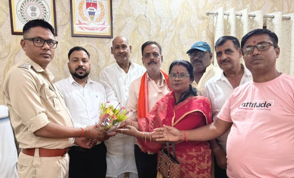 सिंदरी में भाजपा प्रतिनिधिमंडल ने नए एसडीपीओ प्रकाश चंद्र महतो का किया स्वागत…