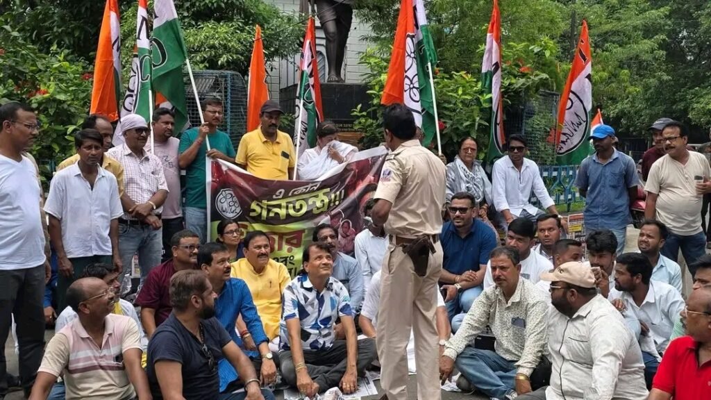 अभिषेक बनर्जी पर हमले के विरोध में औद्योगिक क्षेत्र के विभिन्न स्थानों पर तृणमूल कांग्रेस का प्रदर्शन…