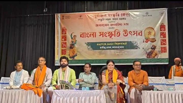 मेसी की जानी-अनजानी जानकारी सहित क्विज के सवालों का संग्रह / बर्नपुर में “लियोनेल एट लास्ट” किताब के उद्घाटन पर मंत्री अग्निमित्रा पाल…