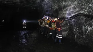 धनबाद में धूमधाम से मनाया गया मई दिवस, कोयला मजदूरों को मिला सम्मान; मंत्री ने जताया आभार…