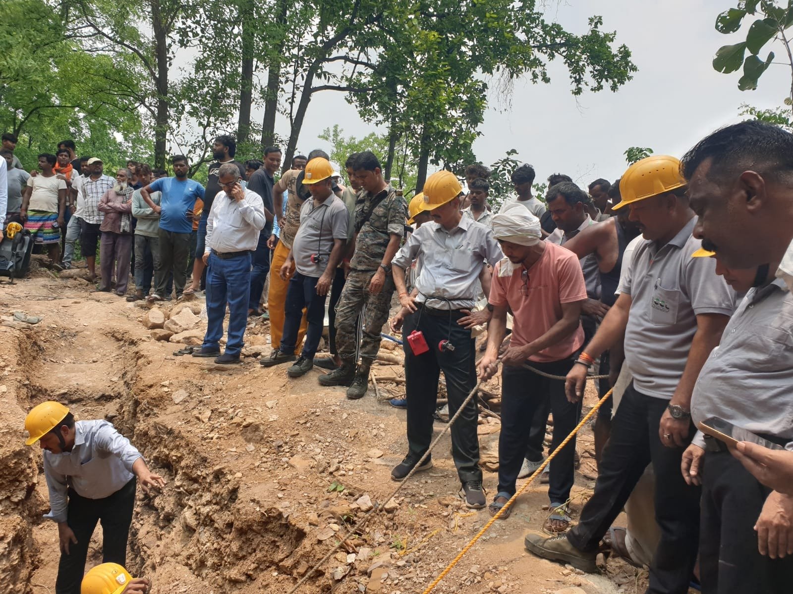 रामगढ़ में बंद कोयला खदान में हादसा, जहरीली गैस से चार मजदूरों की मौत की आशंका