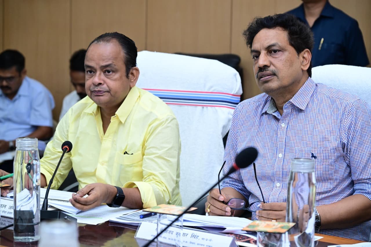 स्वास्थ्य मंत्री इरफान अंसारी एक्शन मोड़ में, 15 दिनों में सुधार नहीं तो होगी सख्त कार्रवाई