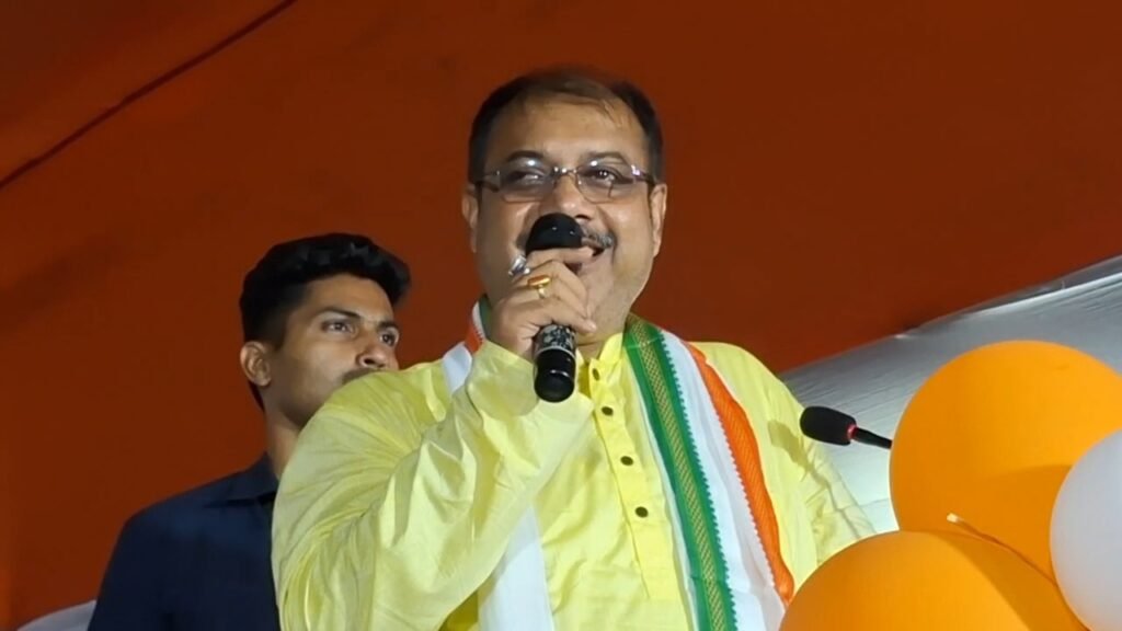जन्मदिन पर रक्तदान कर भाजपा विधायक कृषनेन्दु मुखर्जी ने दिया मानवता का संदेश