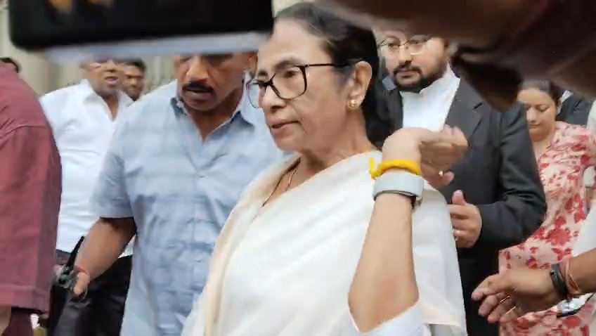 भवानीपुर चुनाव नतीजे को ममता ने दी कानूनी चुनौती, शुभेंदु की जीत के खिलाफ हाई कोर्ट पहुंचीं