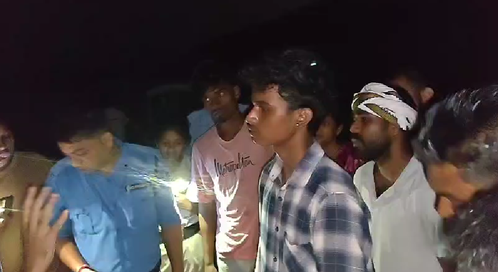 मैथन में दोस्तों के साथ नहाने गया स्कूल छात्र लापता