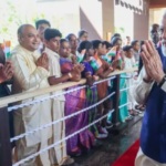 प्रधानमंत्री मोदी सेशेल्स पहुंचे; पीएम को दिया गया ‘गार्ड ऑफ ऑनर’, कछुओं से की खास मुलाकात