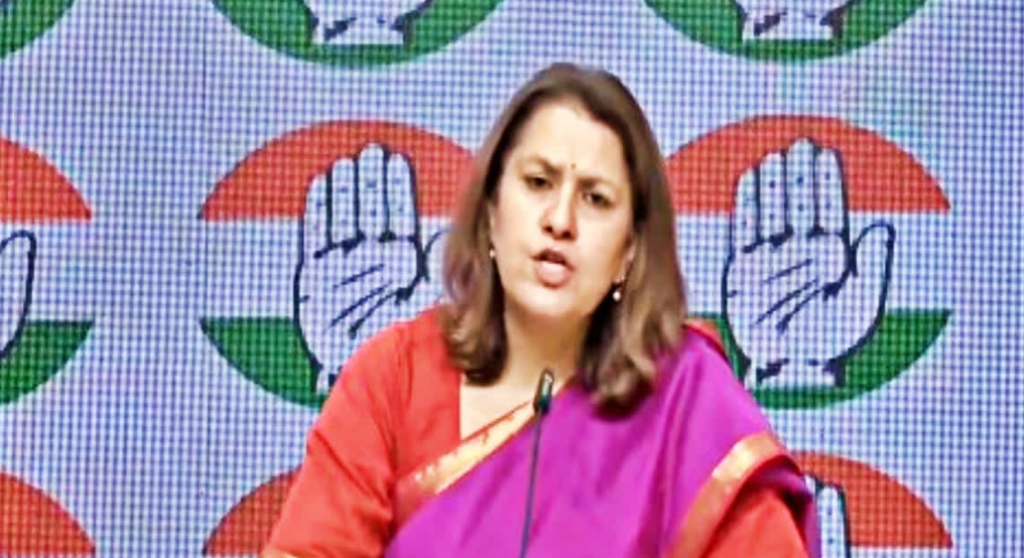 राम मंदिर चढ़ावा विवाद पर कांग्रेस का निशाना, सुप्रिया श्रीनेत ने PM मोदी से मांगा जवाब