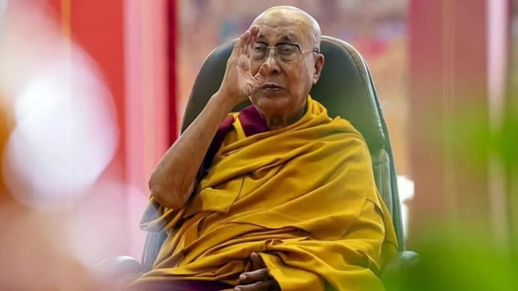 दलाई लामा को अस्पताल से मिली छुट्टी, घुटने की सर्जरी रही सफल