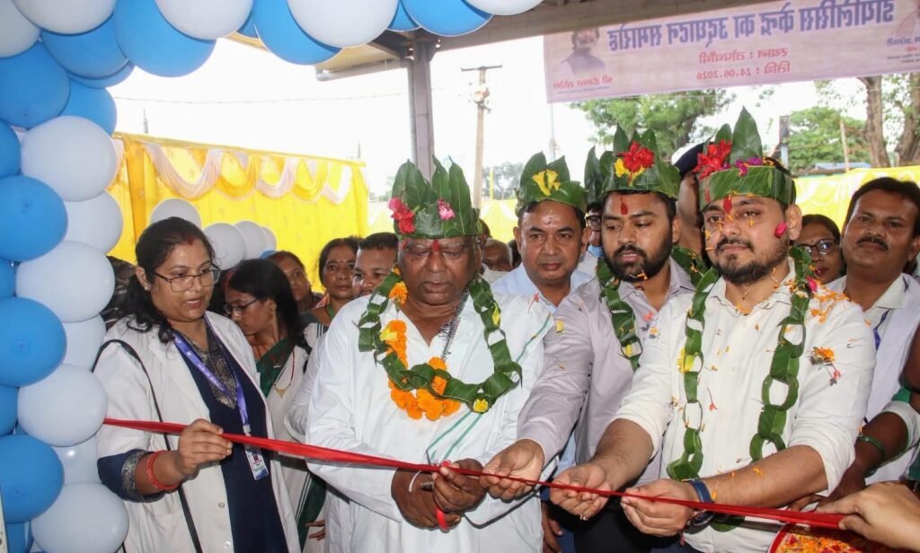 तोपचांची में नवस्थापित डायलिसिस केंद्र का उद्घाटन