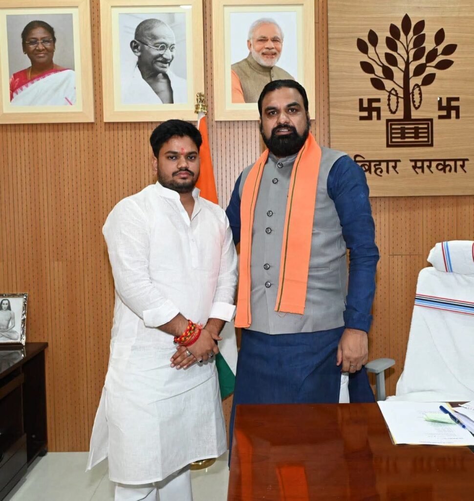 भरत तिवारी मौत मामले में प्रदर्शनकारियों पर दर्ज मुकदमे वापस लेने की मांग, डीजीपी को लिखा गया पत्र