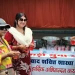 निर्जला एकादशी पर मारवाड़ी युवा मंच शक्ति शाखा ने बांटे आम और शरबत, सेवा का दिया संदेश