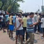 Asansol GT Road Accident: पिकअप वैन से टक्कर में युवक की मौत, सड़क जाम के बाद विधायक पहुंचे