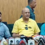 सांसद ढुल्लू महतो के बयान पर निरसा विधायक अरूप चटर्जी का पलटवार, प्रेस वार्ता में लगाए कई आरोप