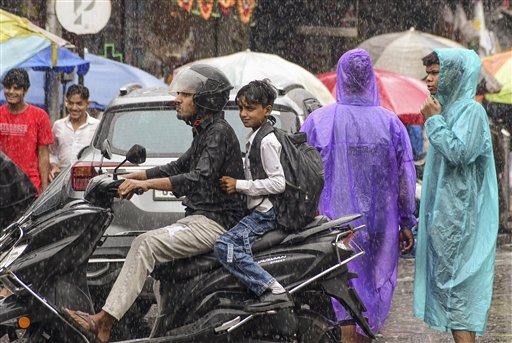 दिल्ली में 48 घंटे के भीतर मानसून की एंट्री, यूपी-बिहार में झमाझम बारिश के आसार