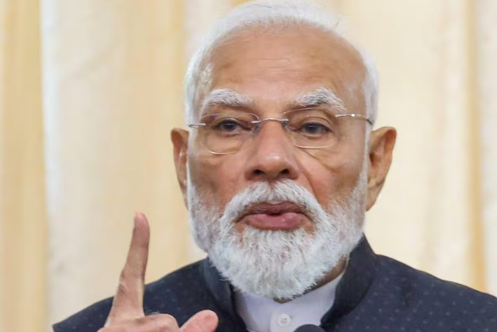 PM मोदी की 4 घंटे की मैराथन बैठक, सचिवों को दिया बड़ा मंत्र- योजनाओं का फायदा सीधे जनता तक पहुंचे