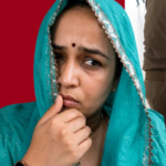 आगरा DSS पिटाई मामला: ‘मेरे पति फौजी रहे, RPF जवान घुटनों पर बैठकर माफी मांगें’—पत्नी की मांग