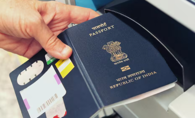 भारतीय पासपोर्ट पर सरकार का बड़ा बयान, संसद में बताया किसे मिलता है पासपोर्ट