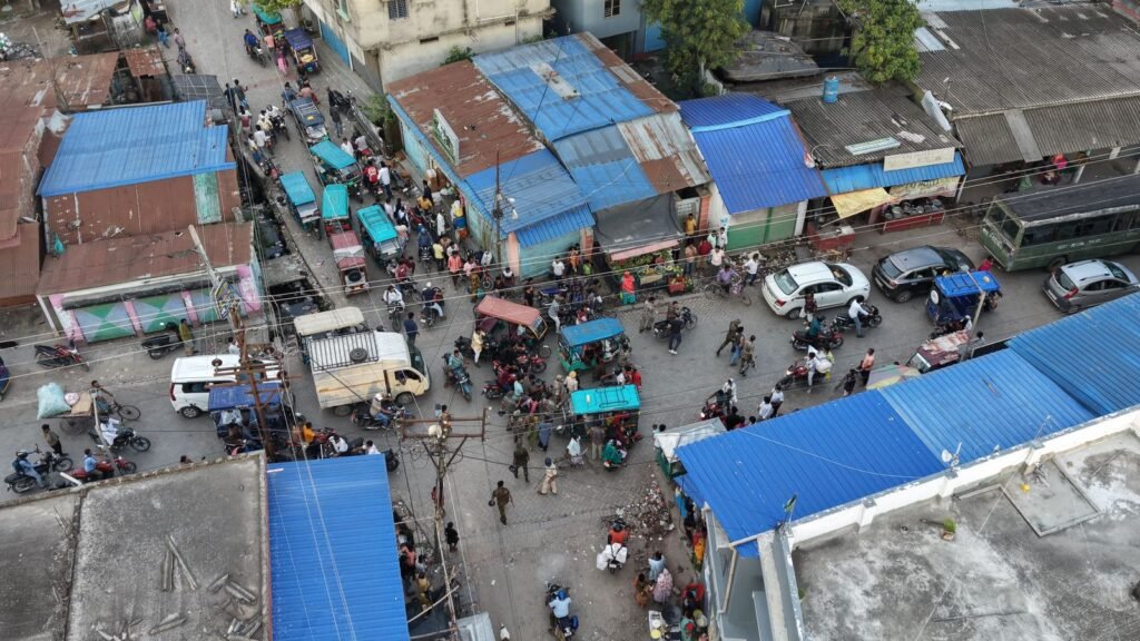 इस्लामपुर रेड लाइट इलाके में पुलिस की बड़ी कार्रवाई, ड्रोन निगरानी के बीच 17 नाबालिग लड़कियां मुक्त, 4 आरोपी गिरफ्तार