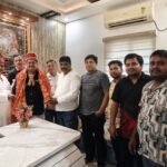 धनबाद: न्यू स्टेशन रेलवे कॉलोनी दुर्गा पूजा समिति ने अध्यक्ष उदय प्रताप सिंह का किया सम्मान, पूजा की तैयारियों पर हुई चर्चा